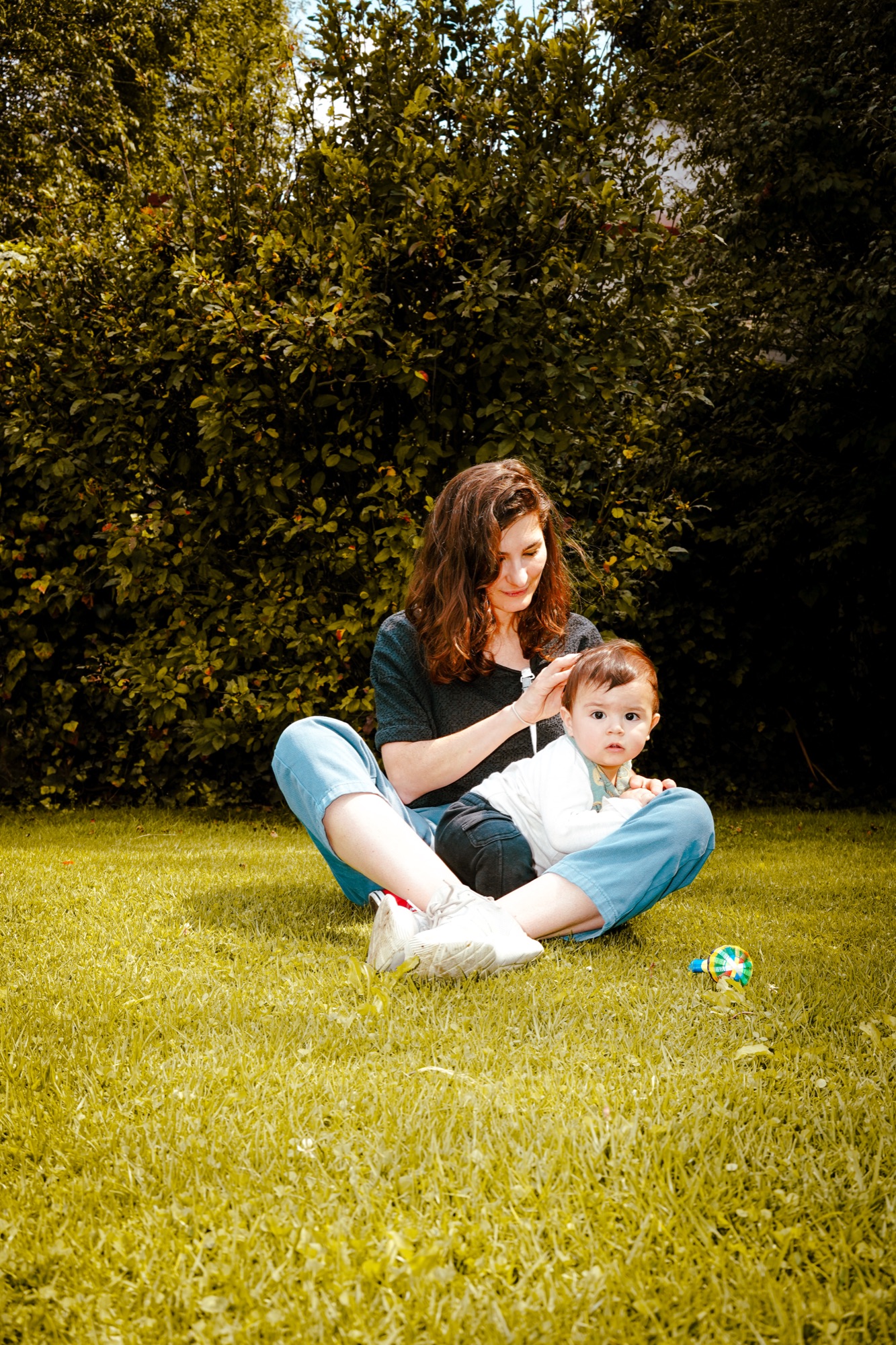 Creative headshot Zürich — direct flash portrait