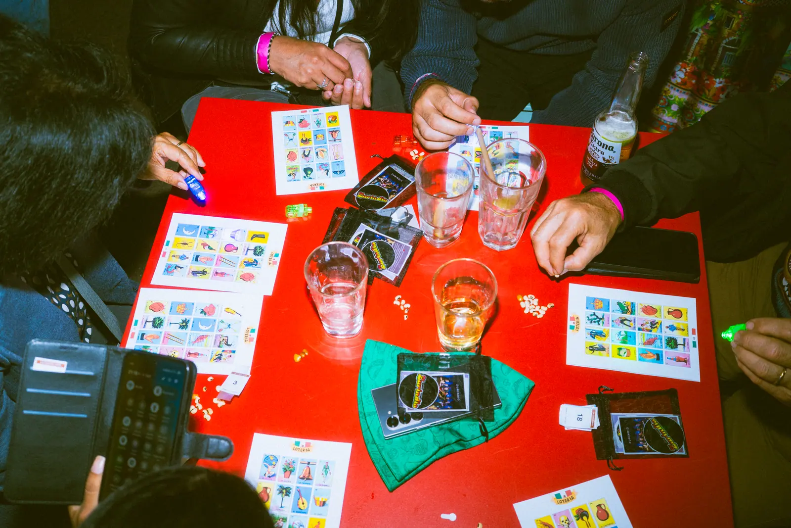 Event coverage Zürich — games table with guests and drinks